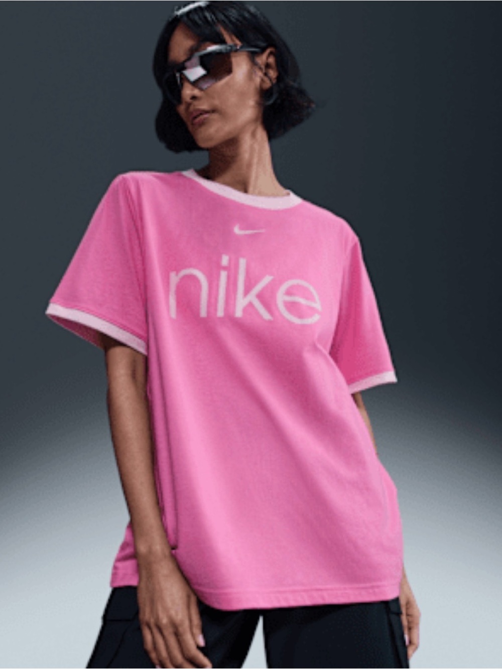 Nike Sportswear Essential Women's T-Shirt in Playful Pink